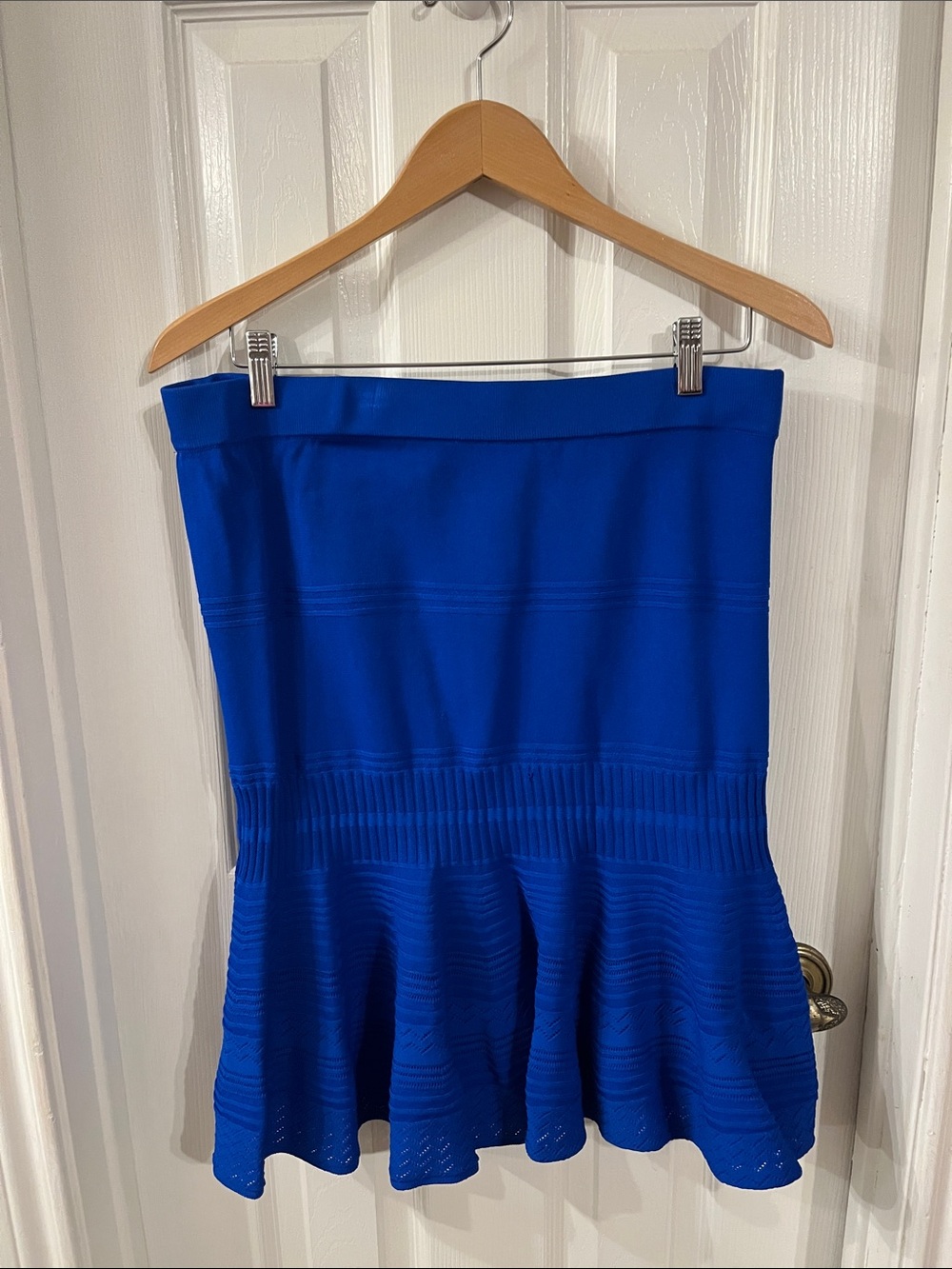 IVANKA Trump Blue Women's Knit Flared Skirt size medium
